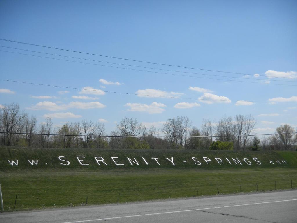 Serenity Springs - Michigan City Hotell Springfield Eksteriør bilde