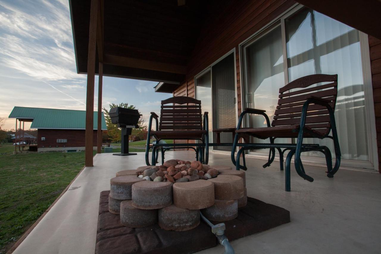 Serenity Springs - Michigan City Hotell Springfield Eksteriør bilde